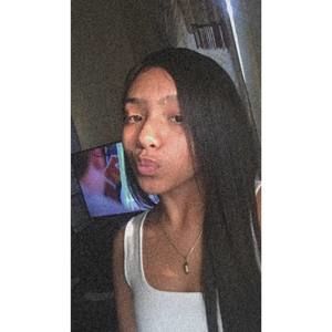 Meet your Posher, Daniela